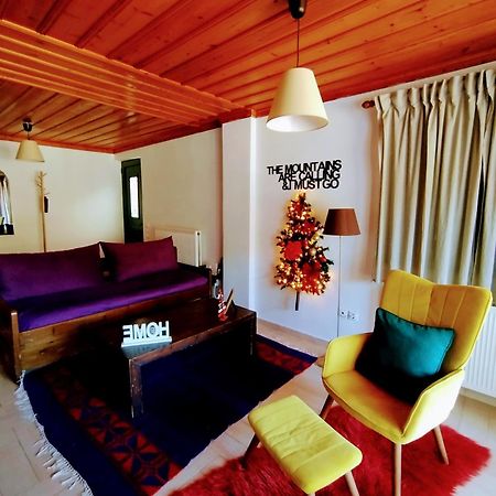 Kristis'S Homes - "Beautiful Home" In ديميتسانا المظهر الخارجي الصورة